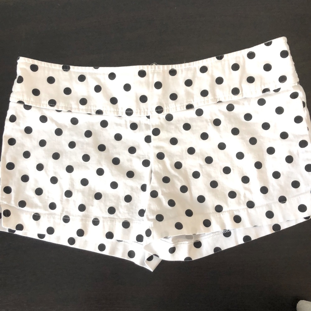 ❌SOLD❌ Forever 21 Black & White Polka Dot Shorts Size Medium - Picture 3 of 12